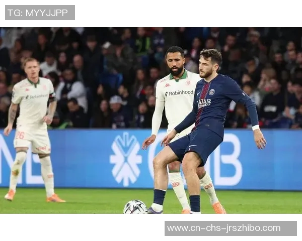 法甲官方评本轮最佳阵：克瓦拉茨赫利亚领衔巴黎4人在列